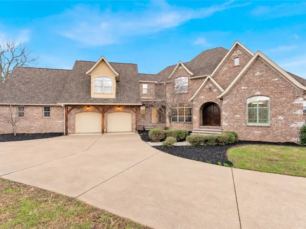 10333 Falcon Crest Dr, Lowell, AR 72745