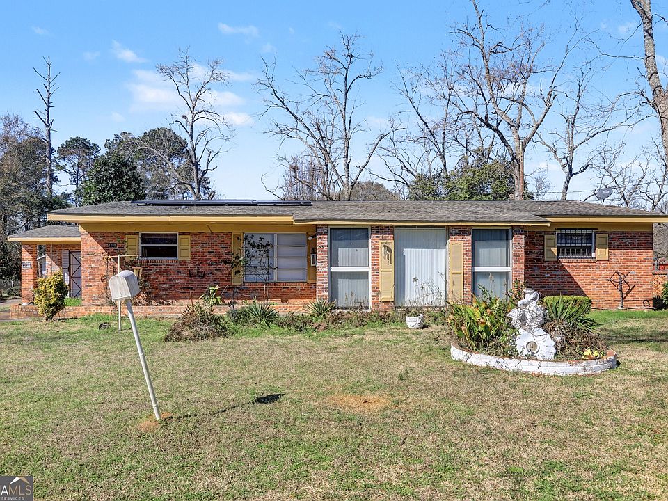 1st image of 1708 Armory Dr