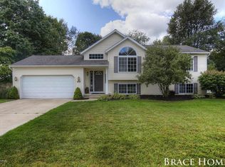 1658 Creston Dr, Dorr, MI 49323