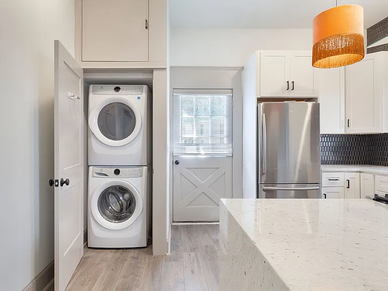 720 Penn Ave NE #6 — Photo 7