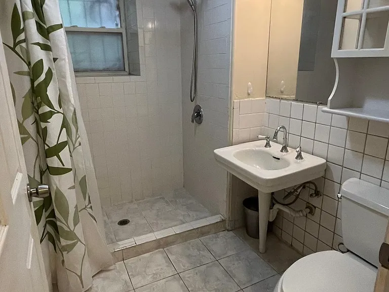 5617 S Calumet Ave — Photo 20