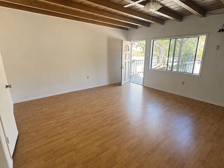 7905 Valley Vista Ave #2 — Photo 1
