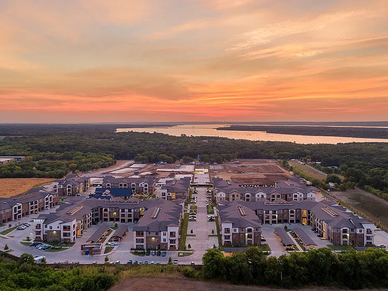 3Sixty Flats Welcomes You Home!