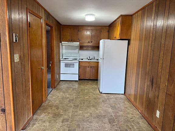 4th image of 108 Franks Ct #9