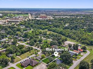 606 Fannin St Lot 3-4, Richmond, TX 77469