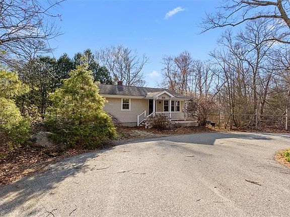 2nd image of 800 Tunk Hill Rd