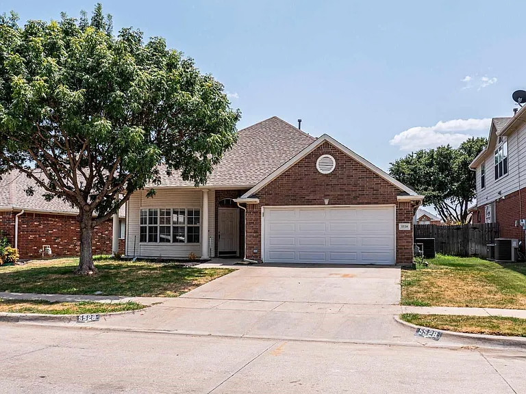5528 Milford Dr — Photo 22