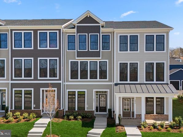 8677 Anderson Ave, Marshall, VA 20115