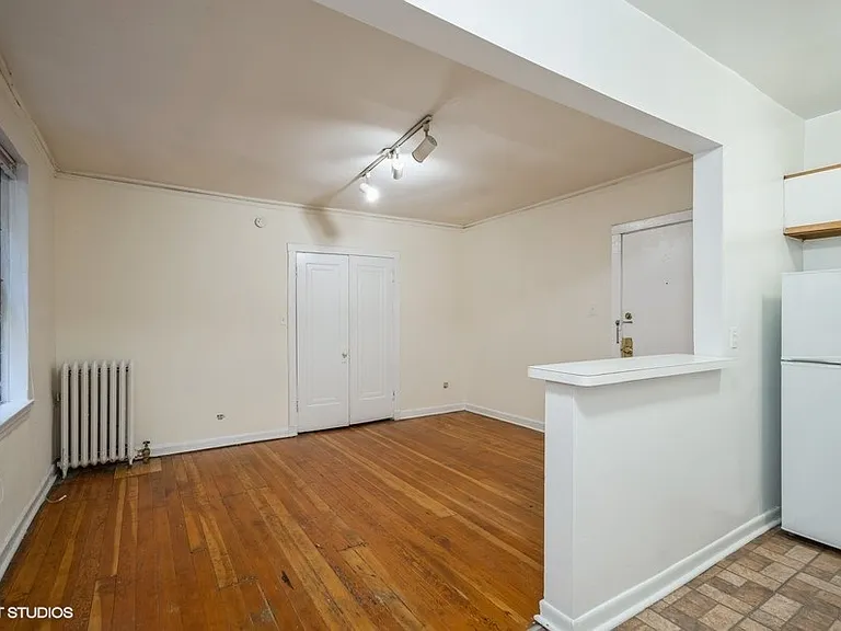644 W Wrightwood — Photo 8