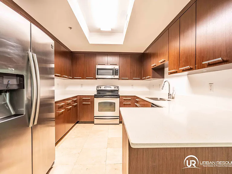 300 Majorca Ave #202 — Photo 14