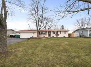 519 McCool Rd, Valparaiso, IN 46385