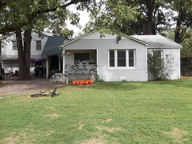 4802 Sherman Dr — Photo 1