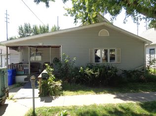 406 E 9th St, Logan, IA 51546
