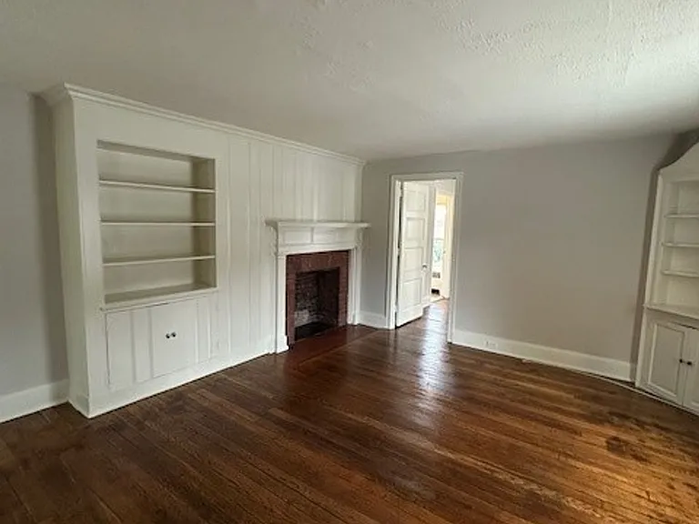 500 Manor House Ln — Photo 27