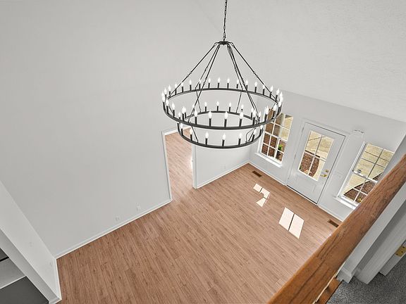 4th image of 116 Chad St E