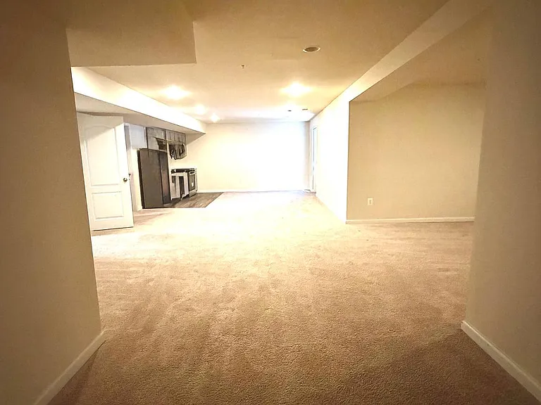 3010 Winterbourne Dr — Photo 15