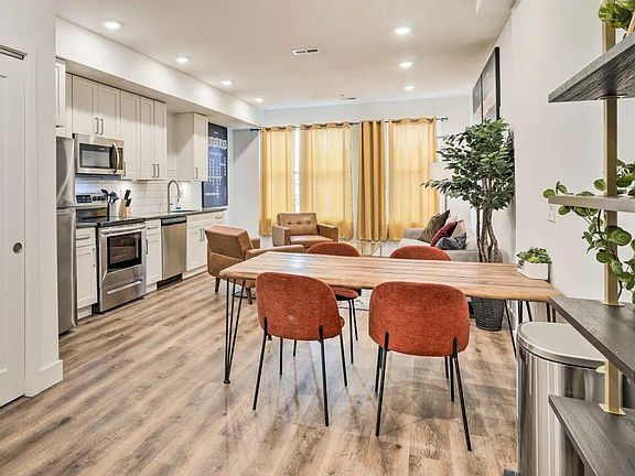 5th image of 2531 W Girard Ave #2