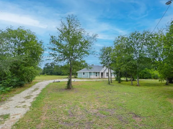 12029 Eagle Ln, North Zulch, TX 77872