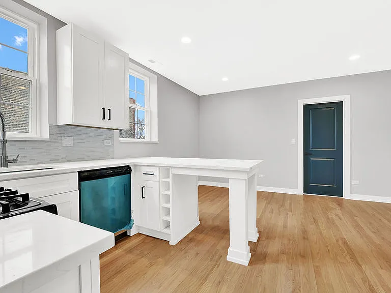 2704 W 24th Pl #2 — Photo 7