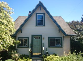 7126 34th Ave SW, Seattle, WA 98126