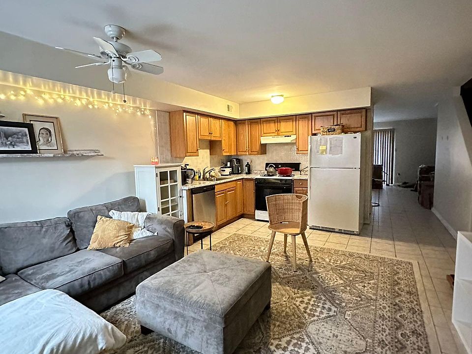 1st image of 2604 Parrish St #1
