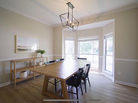 5th image of 360 Dandridge Dr