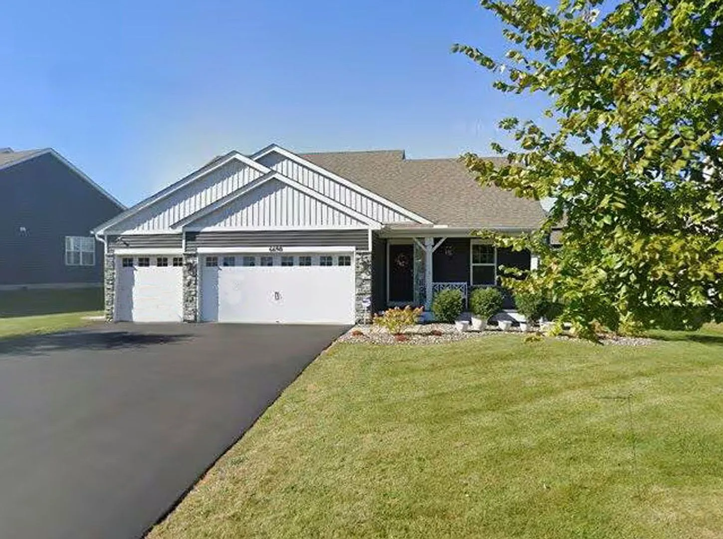 Like New Home with 3-Car Garage, Granite Kitchen, Vaulted Ceilings, Primary Suite, 3BRs on Upper ... — Photo 1