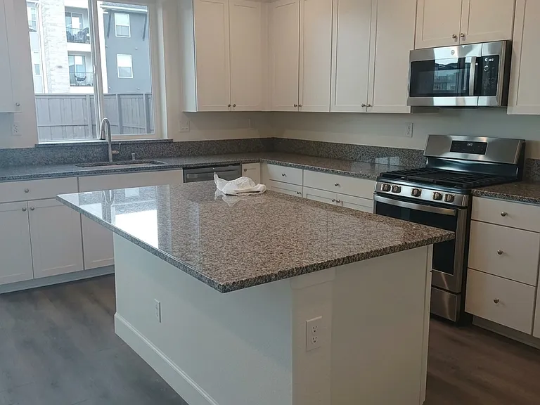 Kitchen with island