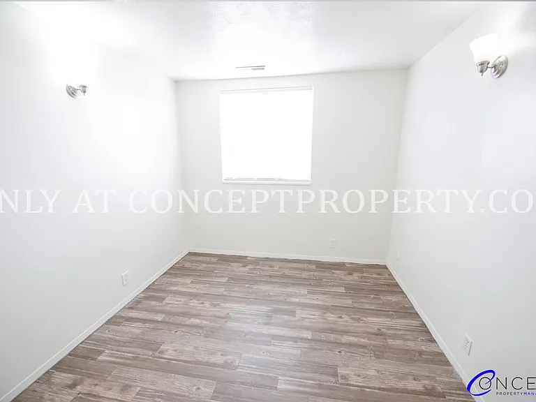 Foothill Terrace — Photo 117