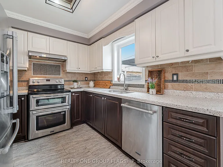 7267 Windbreak Ct — Photo 17