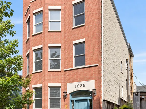 1338 W Addison St #2, Chicago, IL 60613