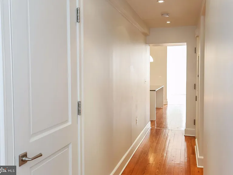 3009 M St NW #2 — Photo 3