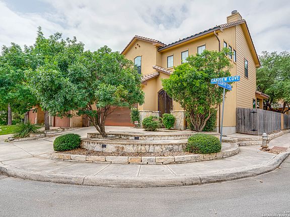 3rd image of 13823 OAKVIEW CV
