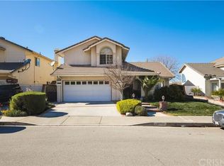 28709 Persimmon Ln, Santa Clarita, CA 91390
