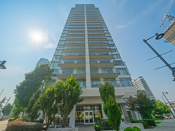 602 Como Lake Ave #2202, Coquitlam, BC V3J 0G2