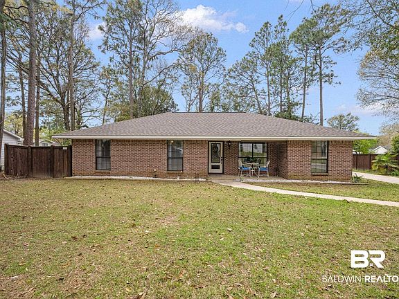 2nd image of 110 Leigh Cir