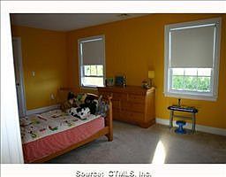 5th image of 46 Brentwood Dr