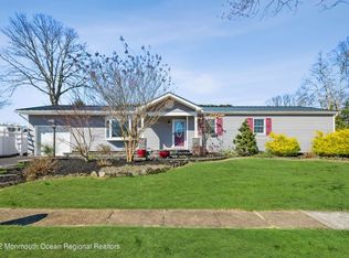 620 Illinois Ave, Brick, NJ 08724