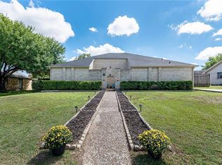 2404 Quail Hollow Dr, Bryan, TX 77802