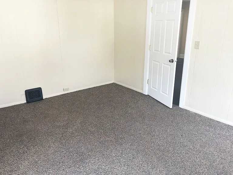 629 McClellan St — Photo 18