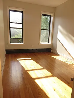 Rented by Space Real Estate | media 38