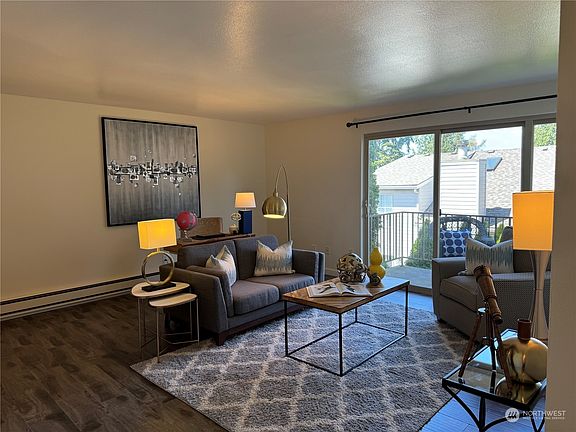 4th image of 11010 NE 68th St #624