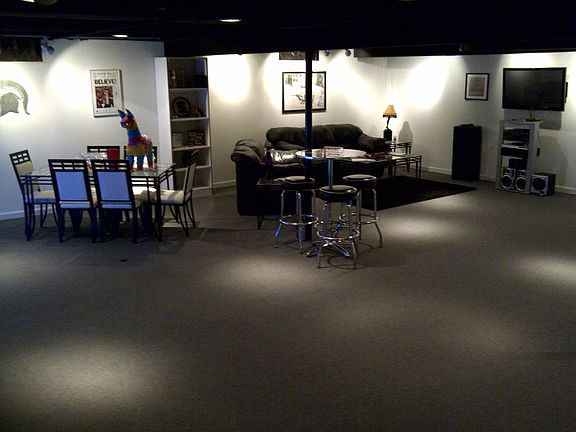 4th image of 43014 Tomlinson Dr
