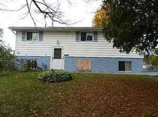 60 Mountbatten St, Rochester, NY 14623