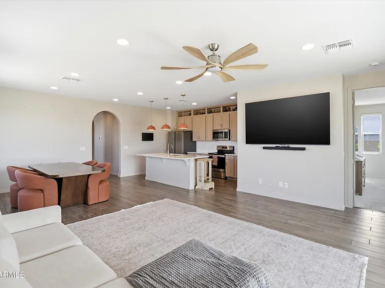 1467 E Torino Ct — Photo 5
