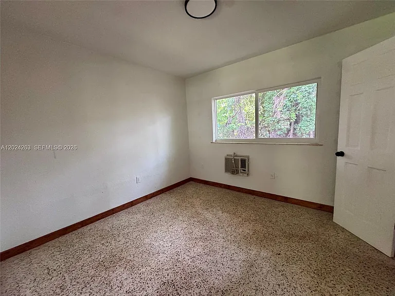 8440 NE 1st Ave #5 — Photo 7
