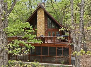 355 Hemlock Ct, Paw Paw, WV 25434