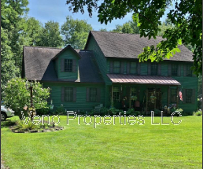 1st image of 1023 Packer Rd