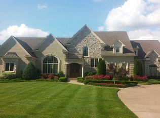 7914 Farm Spring Dr, Prospect, KY 40059