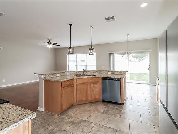 3rd image of 2806 Shumard Ave